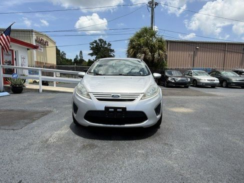 Used 2013 Ford Fiesta S w/ Convenience Pkg FWD image 3
