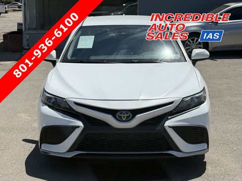 Used 2021 Toyota Camry SE FWD image 1
