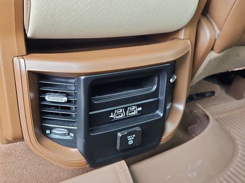 Used 2020 RAM 1500 Laramie RWD image 16
