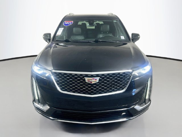 Used 2023 Cadillac XT6 Premium Luxury AWD/4WD image 3