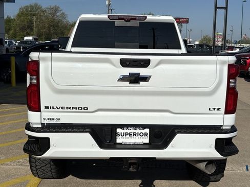 Used 2024 Chevrolet Silverado 2500 LTZ w/ LTZ Plus Package AWD/4WD image 4