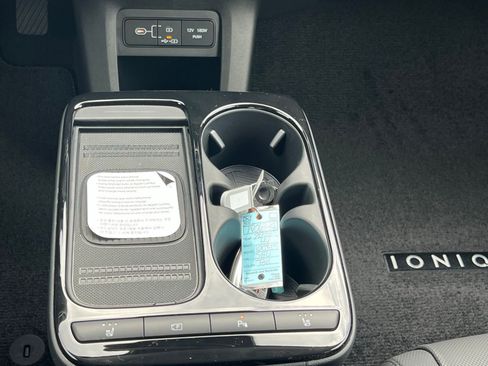 New 2026 Hyundai Ioniq 5 SEL RWD image 33
