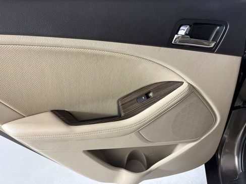 Used 2013 Kia Optima EX image 28