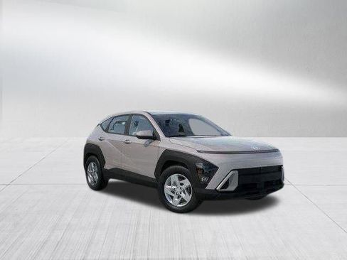 New 2026 Hyundai Kona SE FWD image 2