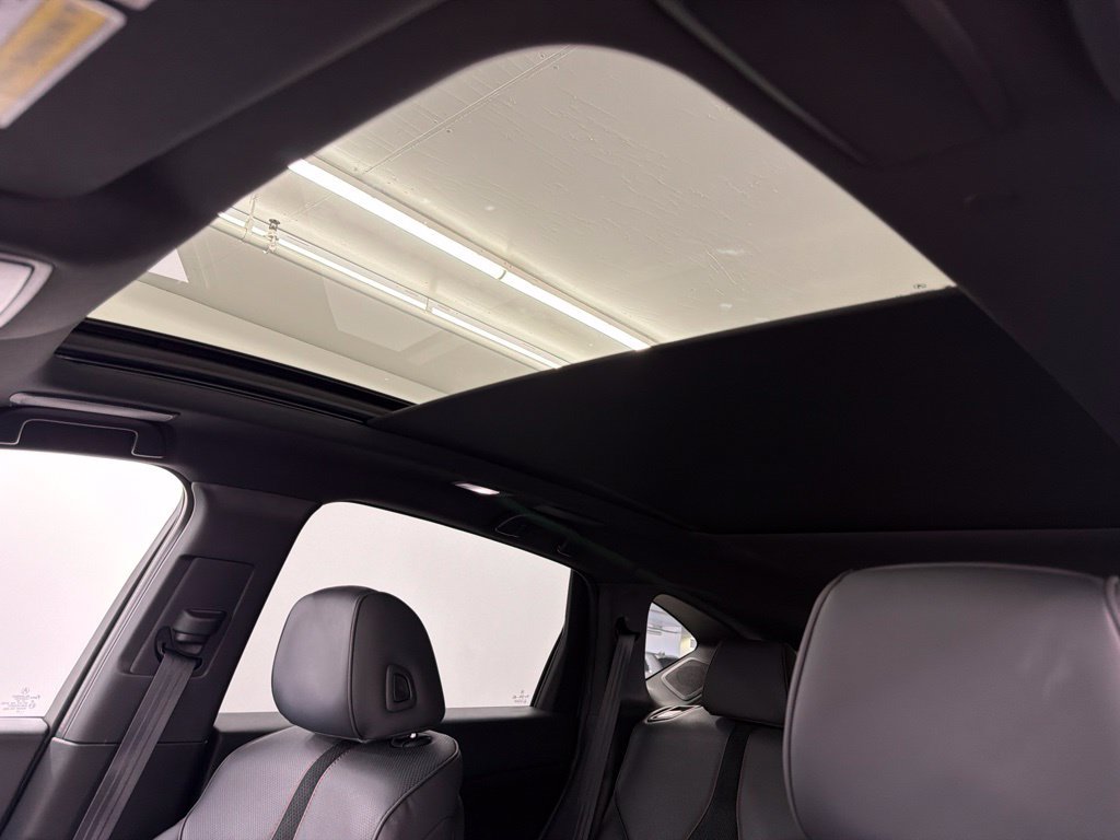 Used 2023 Acura RDX w/ Advance Package FWD image 25