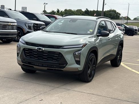 New 2026 Chevrolet Trax ACTIV w/ Driver Confidence Package FWD image 12