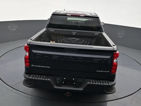 Used 2023 Chevrolet Silverado 1500 Custom RWD image 12