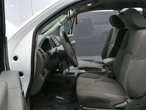 Used 2019 Nissan Frontier S image 9