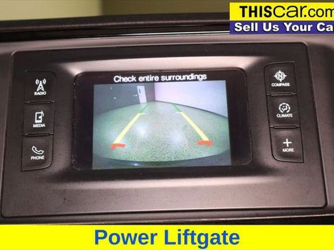 Used 2017 Chrysler Pacifica Touring-L FWD image 16