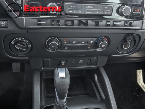 New 2026 Nissan Frontier SV image 21