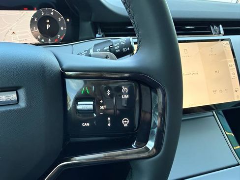 Certified 2025 Land Rover Range Rover Evoque S image 25