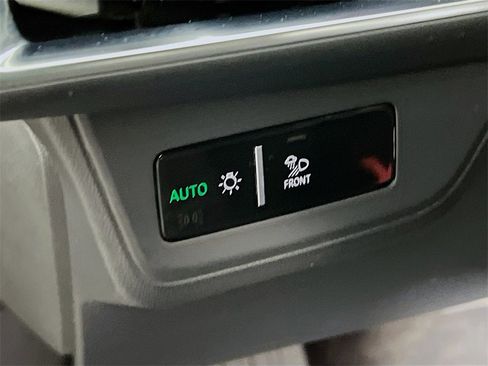 Used 2022 Audi RS e-tron GT w/ Year 1 Package image 10