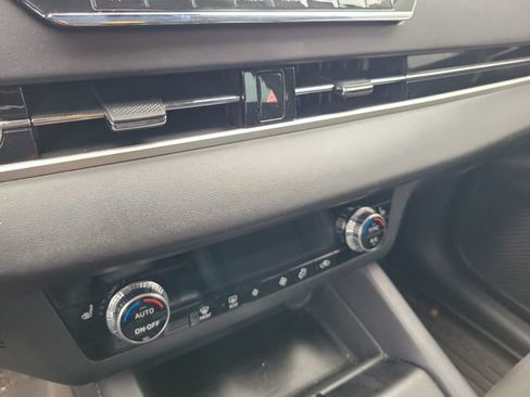 Used 2023 Mitsubishi Outlander SE FWD image 22