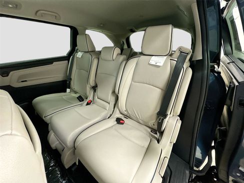 New 2026 Honda Odyssey Touring image 24