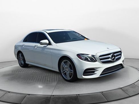 Used 2017 Mercedes-Benz E 300 4MATIC image 7