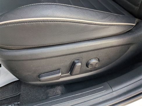 Used 2023 Kia Forte GT-Line w/ GT-Line Premium Package image 10