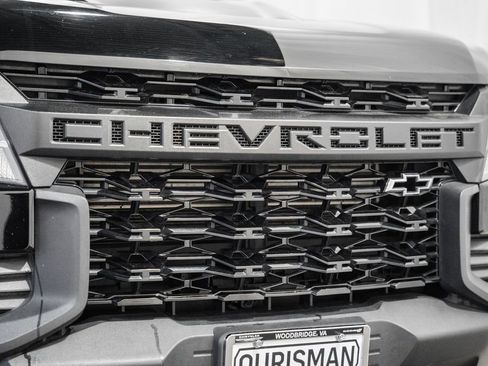 Used 2022 Chevrolet Colorado ZR2 image 11