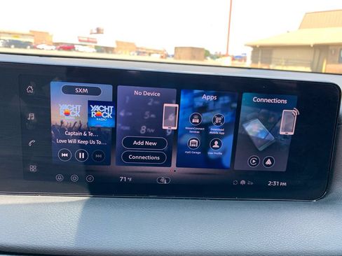 Used 2026 Nissan Sentra SR w/ Floor Mat Package FWD image 18