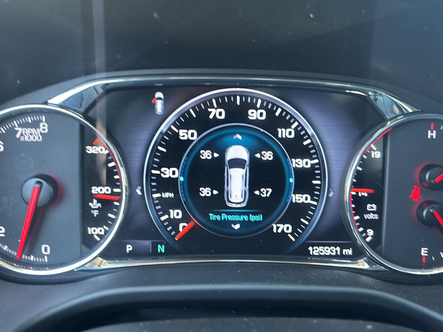 Used 2018 GMC Acadia Denali AWD/4WD image 15