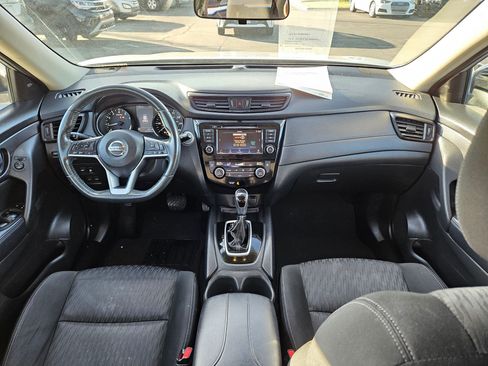 Used 2018 Nissan Rogue SV AWD/4WD image 28