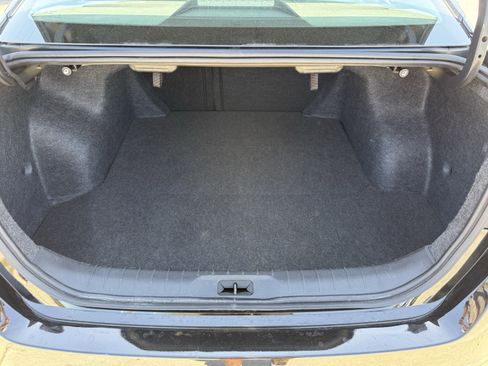 Used 2024 Nissan Altima 2.5 SV image 30