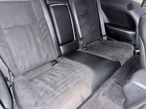 Used 2016 Dodge Challenger SRT w/ Technology Group image 14