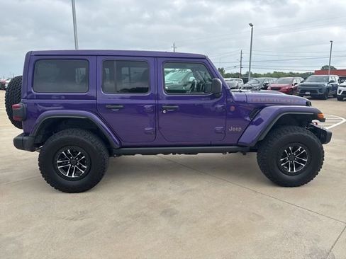 Used 2026 Jeep Wrangler Unlimited Rubicon AWD/4WD image 8