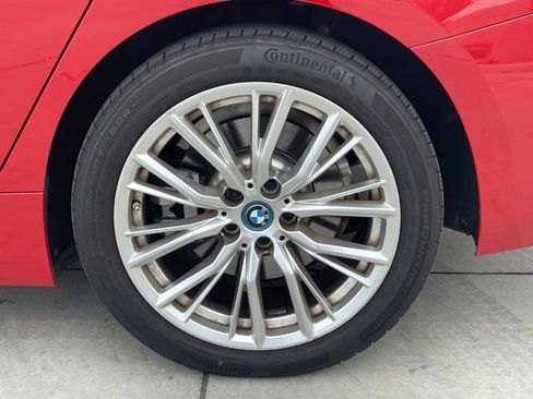 Used 2023 BMW 330e w/ Driving Assistance Package image 7