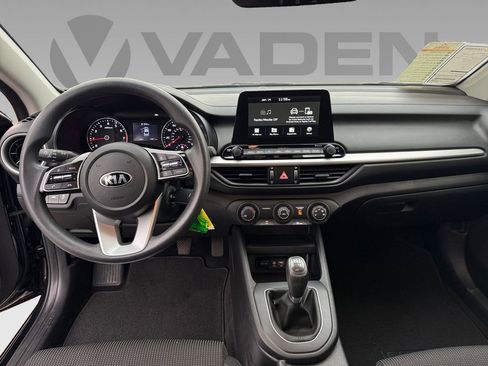 Used 2021 Kia Forte Sedan image 2