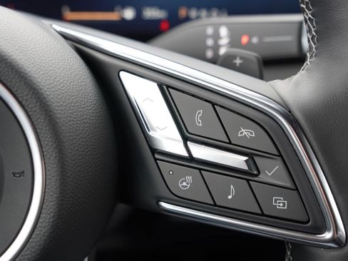 Certified 2025 Buick Enclave Preferred image 32