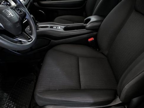 Used 2016 Honda HR-V EX image 11