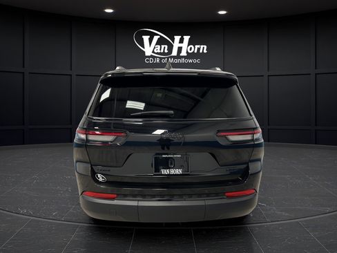 Used 2024 Jeep Grand Cherokee L Limited w/ Black Appearance Package AWD/4WD image 6