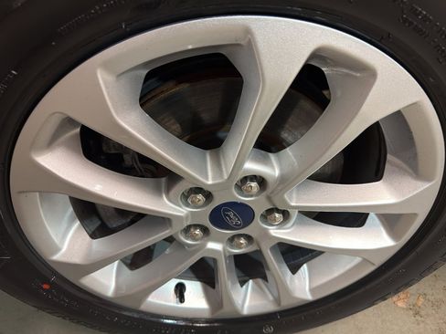 Used 2020 Ford Escape SE image 34