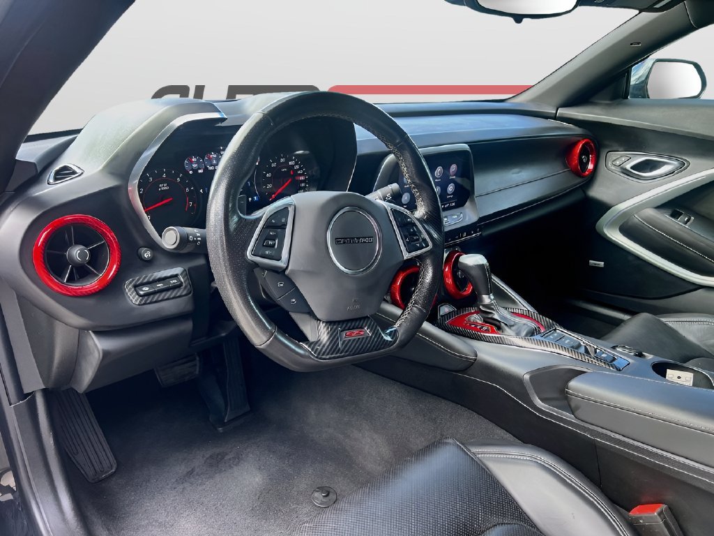 Used 2021 Chevrolet Camaro SS RWD image 9