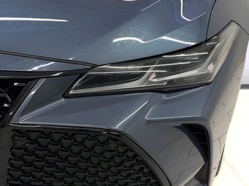 Used 2022 Toyota Avalon Touring w/ Advanced Safety Package FWD image 9