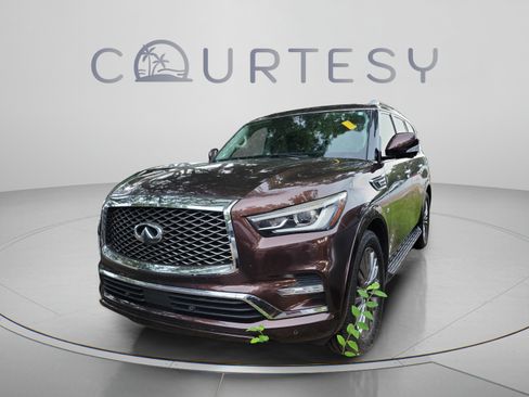 Used 2018 INFINITI QX80 2WD w/ Driver Assistance Package image 5
