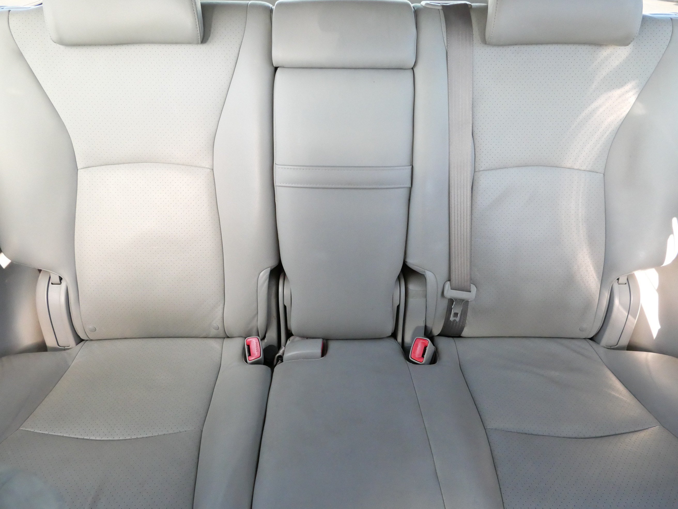 Used 2005 Toyota Highlander Limited AWD/4WD image 13