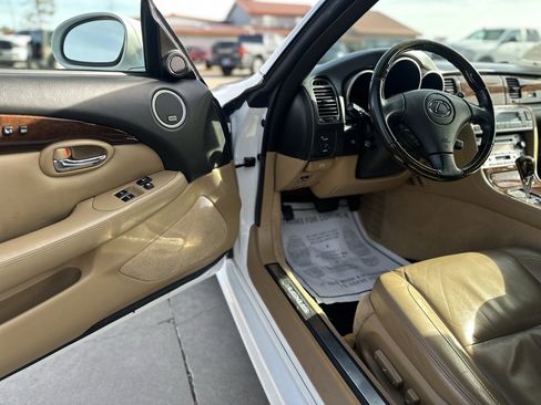 Used 2008 Lexus SC 430 Convertible image 11