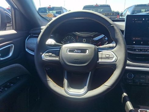 New 2026 Jeep Compass Latitude AWD/4WD image 9