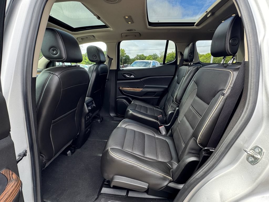 Used 2019 GMC Acadia Denali w/ Technology Package AWD/4WD image 37