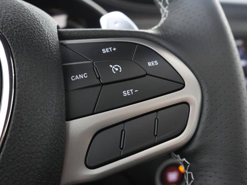 Used 2023 Dodge Challenger SRT Hellcat RWD image 15