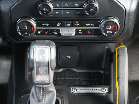 Used 2024 Ford Bronco Badlands AWD/4WD image 22