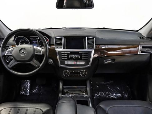 Used 2014 Mercedes-Benz GL 450 4MATIC image 8
