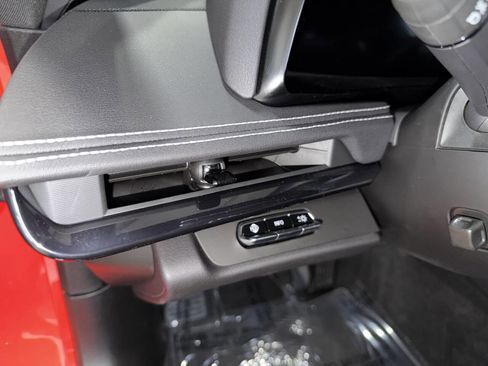 Used 2025 Chevrolet Corvette Z06 w/ Stealth Interior Trim Package image 16