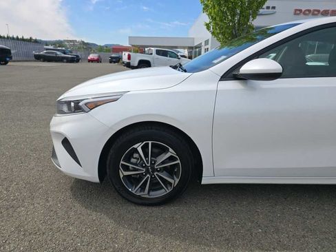 Used 2024 Kia Forte LXS FWD image 18