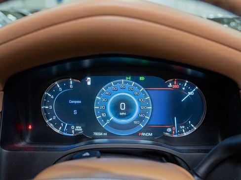 Used 2016 Cadillac Escalade Platinum AWD/4WD image 43