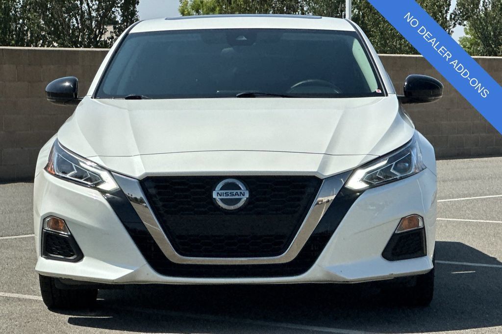 Used 2020 Nissan Altima 2.5 SR w/ Premium Package FWD image 9