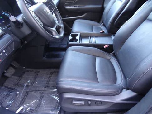 Used 2024 Honda Odyssey EX-L image 6