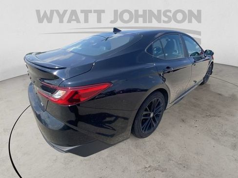 Used 2025 Toyota Camry SE FWD image 10