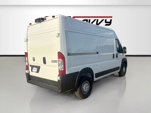 Used 2024 RAM ProMaster 2500 w/ Convenience Group FWD image 7